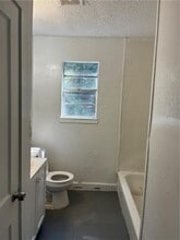 2111 Steiner St in Mobile, AL - Building Photo - Building Photo