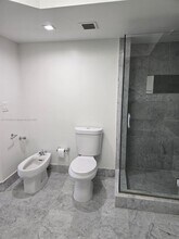 3600 Yacht Club Dr in Aventura, FL - Building Photo - Building Photo