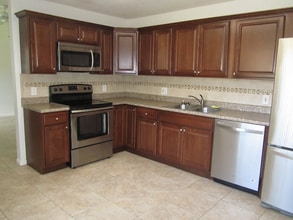 4609 Clemens St in Greenacres, FL - Foto de edificio - Building Photo