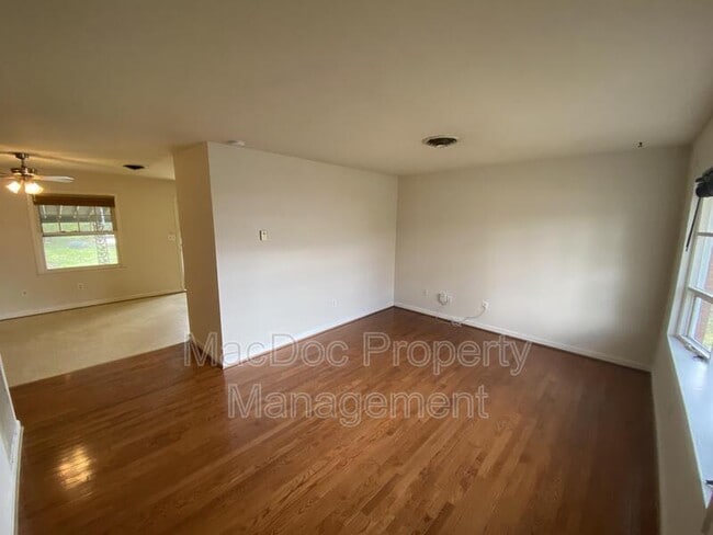 304 Stratford Ave in Fredericksburg, VA - Building Photo - Building Photo