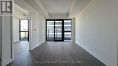 4015 The Exchange in Mississauga, ON - Building Photo - Building Photo