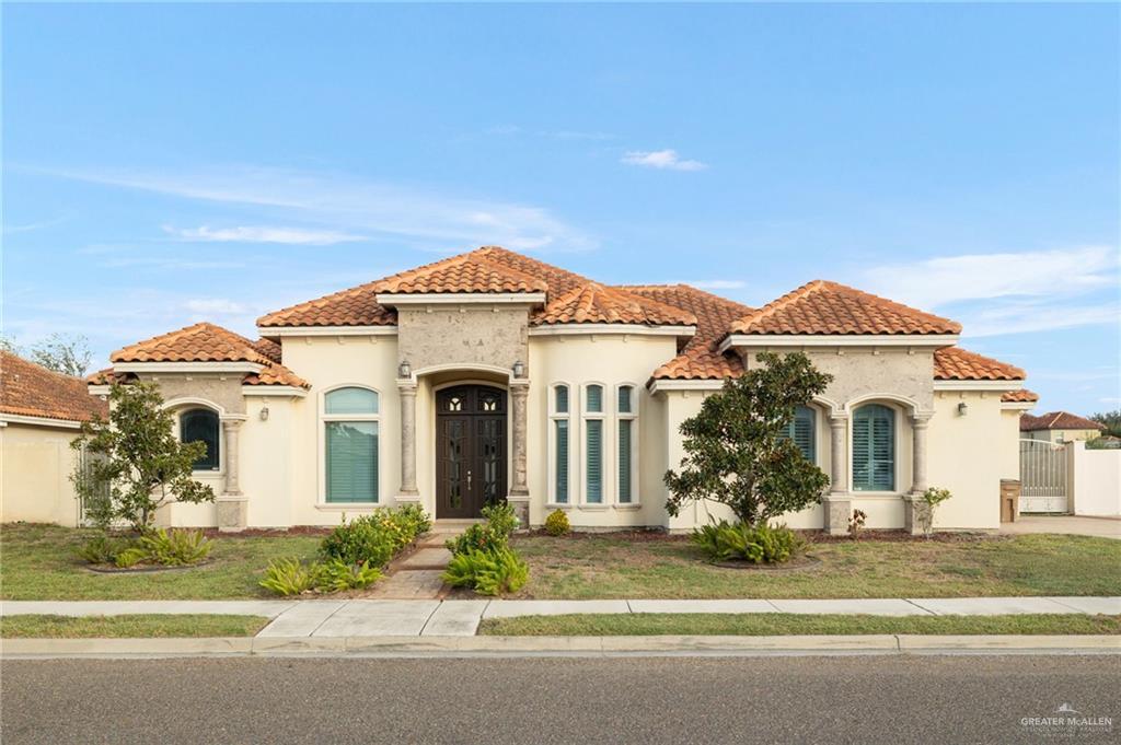 15 Ebro Dr in Edinburg, TX - Building Photo