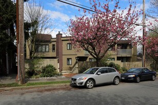 1005 W 7th Ave in Vancouver, BC - Building Photo