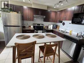 1239-1239 Kingsway in Vancouver, BC - Building Photo - Building Photo