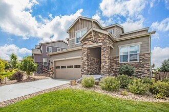 7917 S Grand Baker Way in Aurora, CO - Building Photo - Building Photo