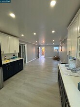 4554 Lakeshore Dr in Santa Clara, CA - Building Photo - Building Photo