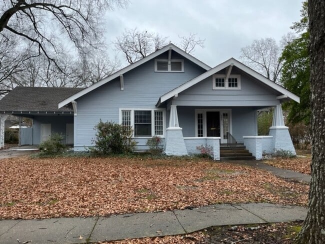 402 Robins St in Tupelo, MS - Building Photo - Building Photo