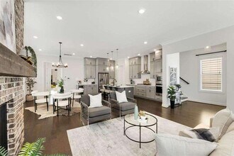 2316 Echelon Ln in Smyrna, GA - Foto de edificio - Building Photo