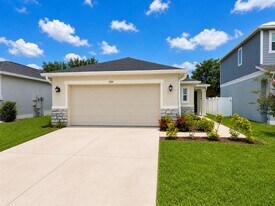 1084 Papaya Cir. in Davenport, FL - Building Photo