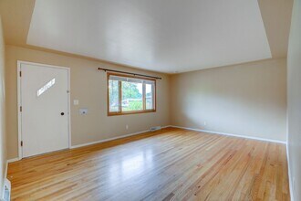 111 Flint Way in Broomfield, CO - Building Photo - Building Photo