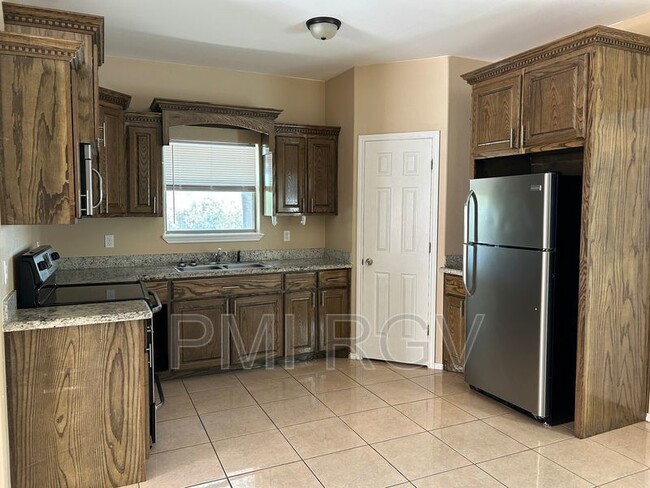 property at 2708 Primrose Ave