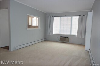 630 Ann St in Birmingham, MI - Foto de edificio - Building Photo