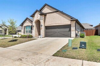 1000 Westwood Ln in Argyle, TX - Building Photo - Building Photo