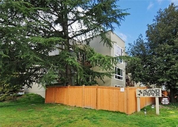 5844 NE 75th St in Seattle, WA - Building Photo