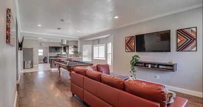 2200 Park Way in Bakersfield, CA - Building Photo - Building Photo