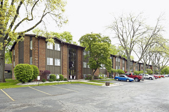 ONE11 RESIDENCES - MONROE in Monroe, MI - Foto de edificio - Building Photo