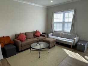 1235 Greylock Ln in Frederick, MD - Foto de edificio - Building Photo