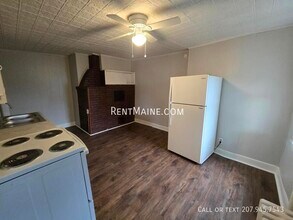 44 2nd St in Bangor, ME - Building Photo - Building Photo