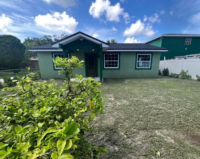 property at 4709 15th Ave S