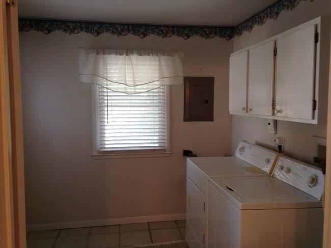 418 State St in El Dorado, KS - Building Photo - Building Photo