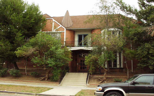 636 S Plymouth Blvd in Los Angeles, CA - Building Photo