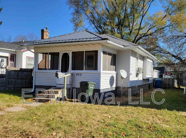 property at 422 Cutler St