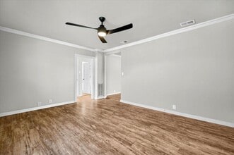 810 N Throckmorton St in Sherman, TX - Building Photo - Building Photo