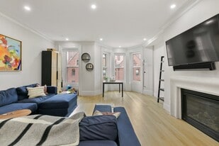 70 Clarendon St, Unit PH in Boston, MA - Building Photo