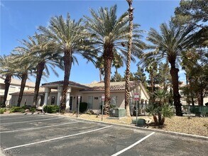 7450 S Eastern Ave in Las Vegas, NV - Building Photo - Building Photo