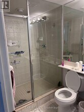 2 Clairtrell Rd in Toronto, ON - Building Photo - Building Photo