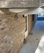 1624 W Rascher Ave, Unit Ground Floor Apartment in Chicago, IL - Building Photo - Building Photo
