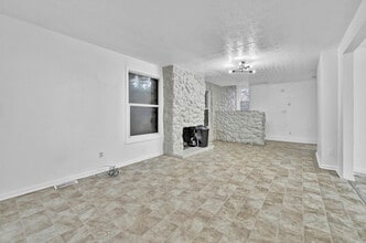 9502 Talbot Ave in Cleveland, OH - Foto de edificio - Building Photo