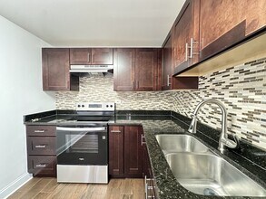 525 N Quentin Rd in Palatine, IL - Building Photo - Building Photo