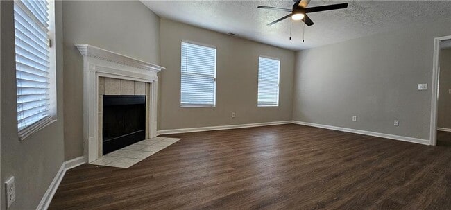 155 Inverness Trce in Riverdale, GA - Building Photo - Building Photo