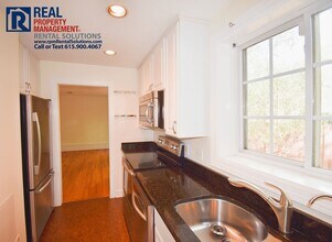 1002 Gale Ln in Nashville, TN - Building Photo - Building Photo