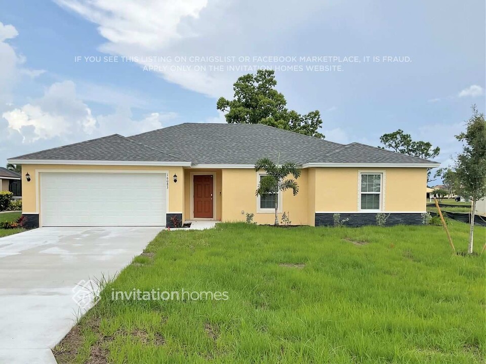 16083 Minorca Dr in Punta Gorda, FL - Building Photo