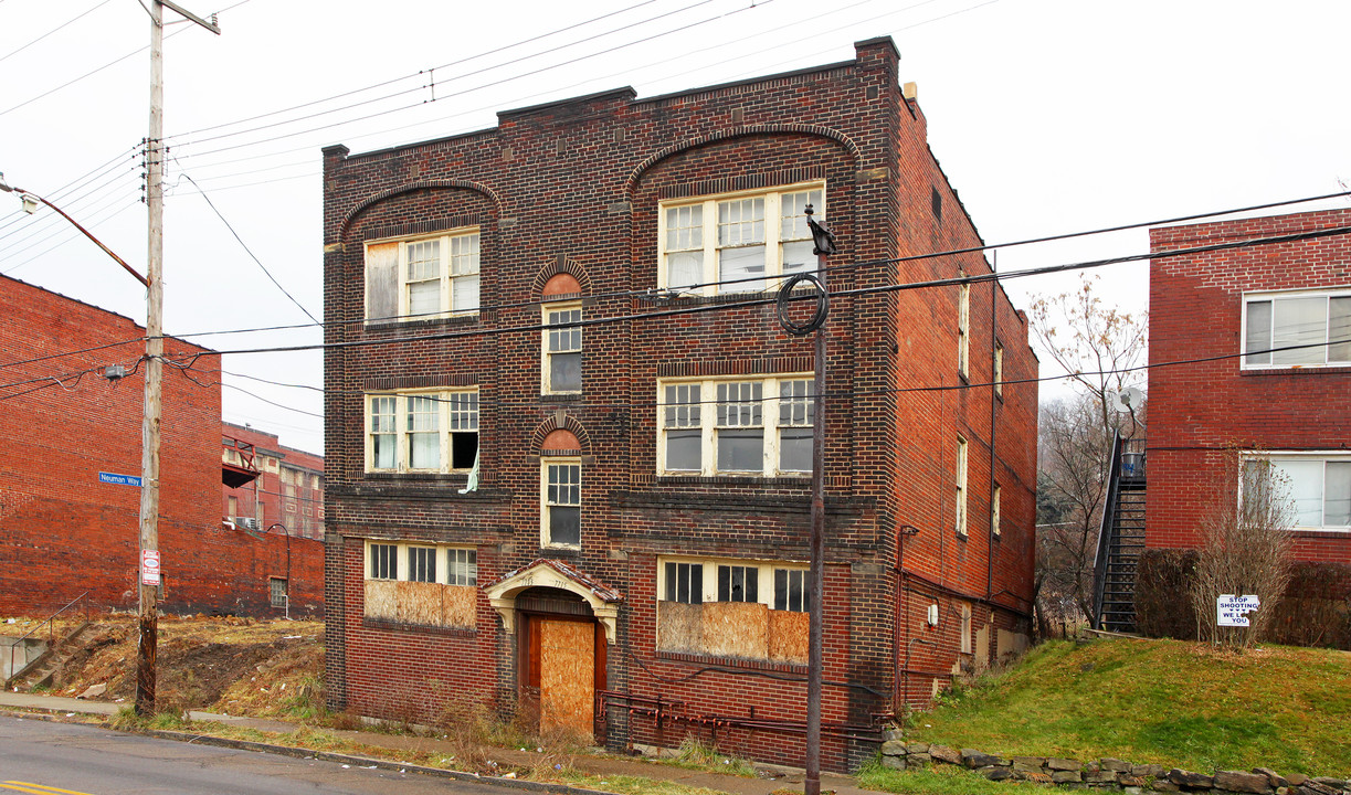 Nellie mae apartments in Pittsburgh, PA - Building Photo