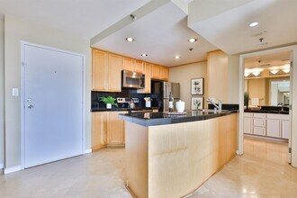 1514 7th Ave, Unit #103 in San Diego, CA - Foto de edificio - Building Photo