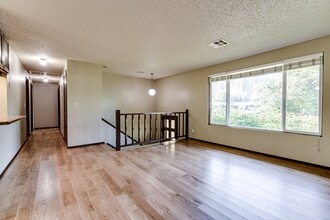 4797 Donald St in Eugene, OR - Building Photo - Building Photo