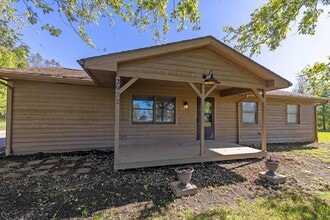 2972 Dixon Rd SW in Pataskala, OH - Building Photo - Building Photo