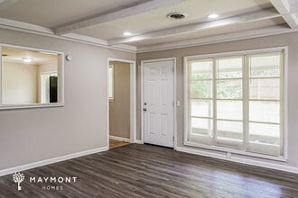 1342 Springdale Dr in Jackson, MS - Building Photo - Building Photo