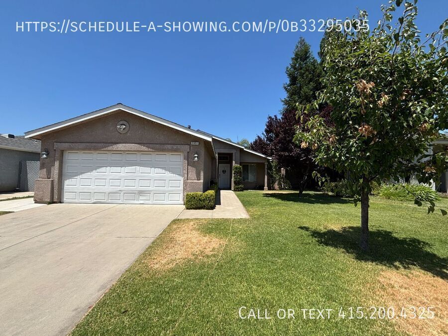 2651 Sierra Madre Ave in Clovis, CA - Building Photo