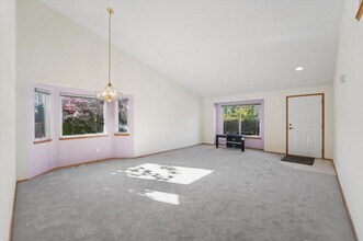 27728 211th Ave SE in Maple Valley, WA - Building Photo - Building Photo