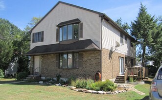 218 Pontiac St in Lester, PA - Building Photo