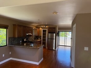 329 Vereda del Ciervo in Goleta, CA - Building Photo - Building Photo