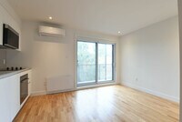 3195 Av. Van Horne photo'