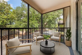 Vista Bay in Jacksonville, FL - Building Photo - Building Photo