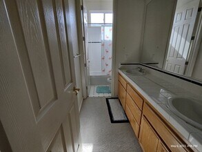 2963 Audubon Cir, Unit 2963B in Davis, CA - Foto de edificio - Building Photo