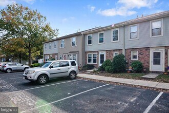 3904 Elberta Ln in Evesham, NJ - Building Photo - Building Photo