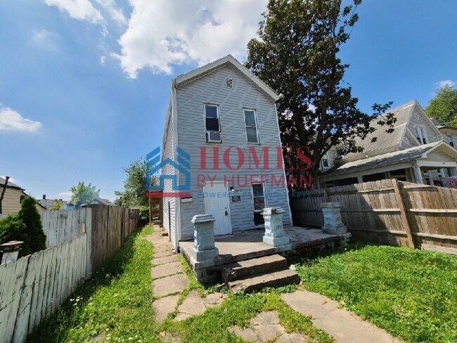 920 W Columbia St in Evansville, IN - Building Photo - Building Photo